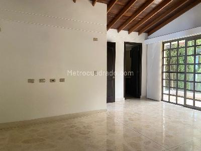 Casa de 4 alcobas en venta en Sabaneta, Sabaneta, 400 m² · foto 10 de 20