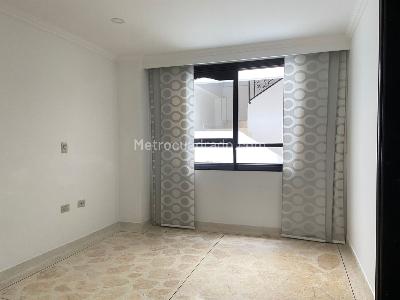 Casa de 4 alcobas en venta en Sabaneta, Sabaneta, 400 m² · foto 11 de 20