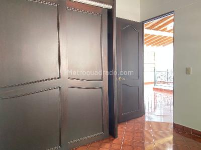 Casa de 4 alcobas en venta en Sabaneta, Sabaneta, 400 m² · foto 16 de 20