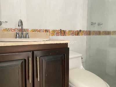 Casa de 4 alcobas en venta en Sabaneta, Sabaneta, 400 m² · foto 19 de 20