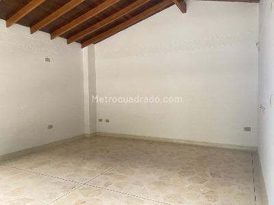 Casa de 4 alcobas en venta en Sabaneta, Sabaneta, 400 m² · foto 8 de 20