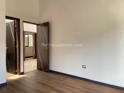 Casa de 3 alcobas en venta en Sabaneta, Sabaneta, 340 m² · foto 15 de 18