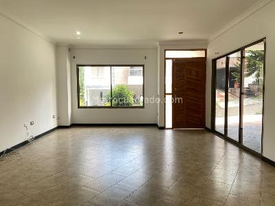 Casa de 3 alcobas en venta en Sabaneta, Sabaneta, 340 m² · foto 3 de 18