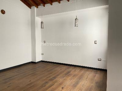 Casa de 3 alcobas en venta en Sabaneta, Sabaneta, 340 m² · foto 6 de 18