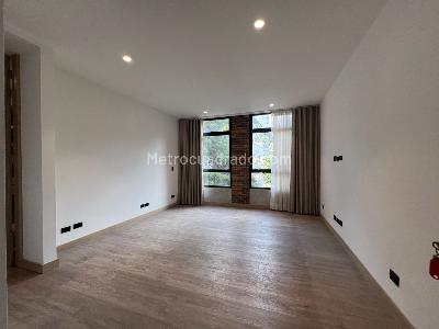 Apartamento en venta en El Poblado, Medellín · foto 8 de 17