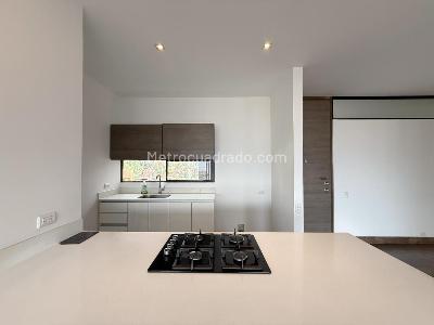 Apartamento de 2 alcobas en venta en San Lucas, Medellín, 111 m² · foto 6 de 14