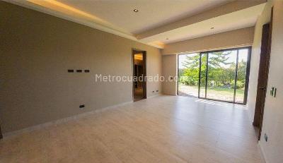 Casa de 4 alcobas en venta en Llanogrande, Rionegro, 400 m² · foto 10 de 15