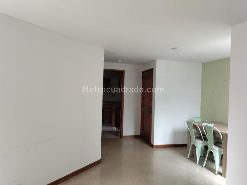 2BR Apartment in El Poblado - 2