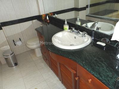 Casa de 3 alcobas en arriendo en El Poblado El Tesoro, Medellín, 315 m² · foto 11 de 16