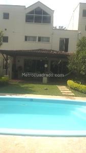 Casa de 3 alcobas en arriendo en El Poblado El Tesoro, Medellín, 315 m² · foto 16 de 16