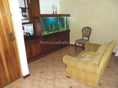 Casa de 3 alcobas en arriendo en El Poblado El Tesoro, Medellín, 315 m² · foto 6 de 16