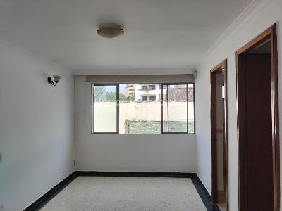 Casa de 4 alcobas en venta en El Poblado, Medellín, 267 m² · foto 13 de 19