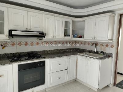 Casa de 4 alcobas en venta en El Poblado, Medellín, 267 m² · foto 5 de 19