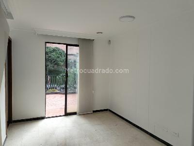 Casa de 4 alcobas en venta en El Poblado, Medellín, 267 m² · foto 8 de 19