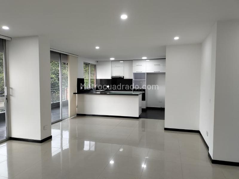 Apartamento Elegante de 3 Alcobas en El Poblado - 3