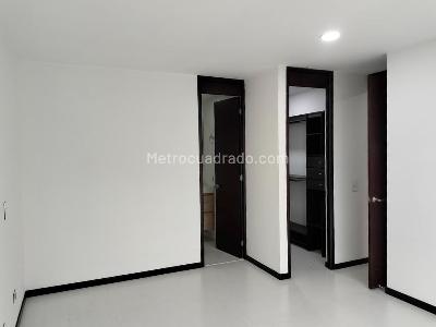 Apartamento de 3 alcobas en venta en El Poblado, Medellín, 150 m² · foto 6 de 14