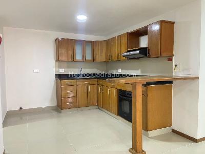Apartamento de 3 alcobas en arriendo en Sabaneta, Sabaneta, 130 m² · foto 4 de 17