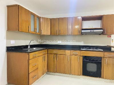 Apartamento de 3 alcobas en arriendo en Sabaneta, Sabaneta, 130 m² · foto 5 de 17