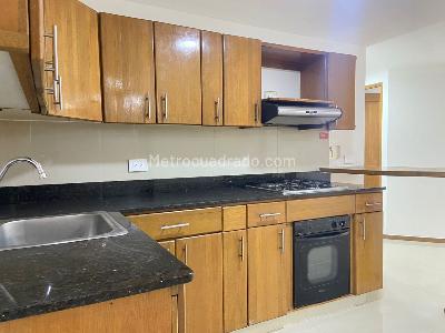 Apartamento de 3 alcobas en arriendo en Sabaneta, Sabaneta, 130 m² · foto 6 de 17