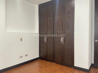 Apartamento de 3 alcobas en arriendo en Sabaneta, Sabaneta, 121 m² · foto 12 de 19