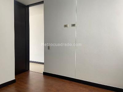 Apartamento de 3 alcobas en arriendo en Sabaneta, Sabaneta, 121 m² · foto 13 de 19
