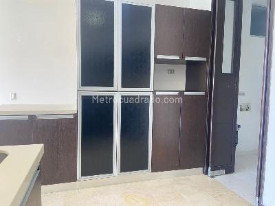 Apartamento de 3 alcobas en arriendo en Sabaneta, Sabaneta, 121 m² · foto 7 de 19