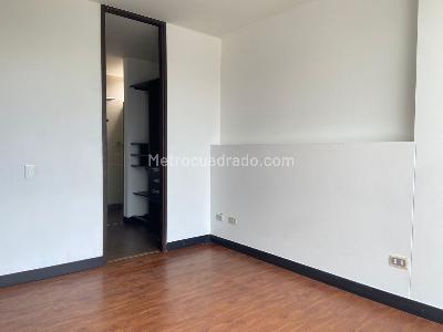 Apartamento de 3 alcobas en arriendo en Sabaneta, Sabaneta, 121 m² · foto 9 de 19