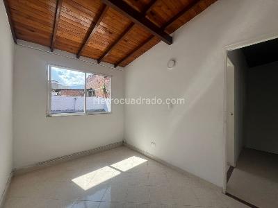 Casa de 3 alcobas en venta en Envigado, Envigado, 90 m² · foto 10 de 18