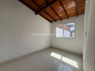 Casa de 3 alcobas en venta en Envigado, Envigado, 90 m² · foto 12 de 18