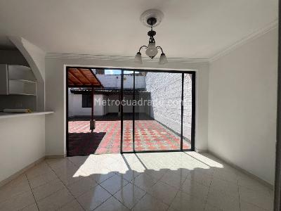 Casa de 3 alcobas en venta en Envigado, Envigado, 90 m² · foto 3 de 18