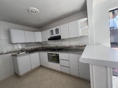 Casa de 3 alcobas en venta en Envigado, Envigado, 90 m² · foto 7 de 18