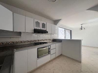 Casa de 3 alcobas en venta en Envigado, Envigado, 90 m² · foto 8 de 18