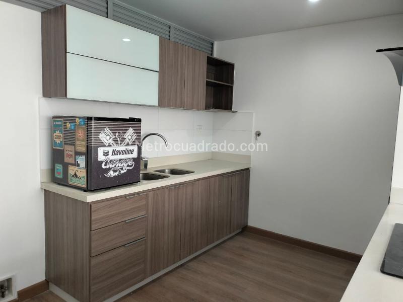 Apartamento de 3 Alcobas con Servicios Modernos en El Poblado - 6