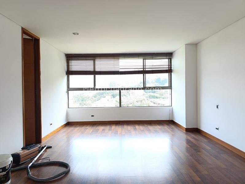 Apartamento de 3 Alcobas en Los Naranjos con Gran Oferta de Amenidades - 7