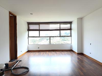 Apartamento de 3 alcobas en venta en Los Gonzalez, Medellín, 195 m² · foto 7 de 16