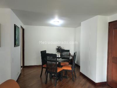 Apartamento de 2 alcobas en arriendo en El Poblado, Medellín, 70 m² · foto 2 de 14
