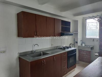 Apartamento en venta en El Poblado, Medellín · foto 5 de 12