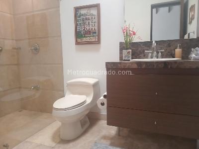 Casa en arriendo en El Poblado, Medellín · foto 14 de 15