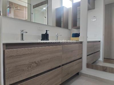 Apartamento de 3 alcobas en arriendo en El Poblado, Medellín, 135 m² · foto 17 de 18