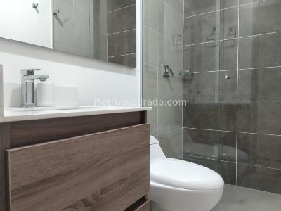 Apartamento de 3 alcobas en arriendo en El Poblado, Medellín, 135 m² · foto 18 de 18