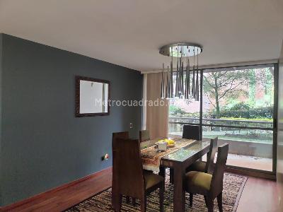 Apartamento de 3 alcobas en arriendo en El Poblado, Medellín, 139 m² · foto 3 de 18