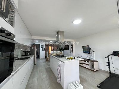 Casa de 3 alcobas en venta en Envigado, Envigado, 170 m² · foto 3 de 13
