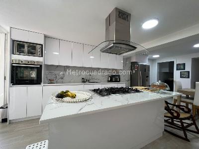 Casa de 3 alcobas en venta en Envigado, Envigado, 170 m² · foto 4 de 13