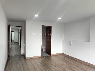 Apartamento de 3 alcobas en arriendo en Los Balsos, Medellín, 180 m² · foto 12 de 19