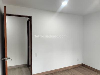 Apartamento de 3 alcobas en arriendo en Los Balsos, Medellín, 180 m² · foto 15 de 19