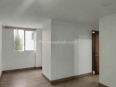 Apartamento de 3 alcobas en arriendo en Los Balsos, Medellín, 180 m² · foto 17 de 19