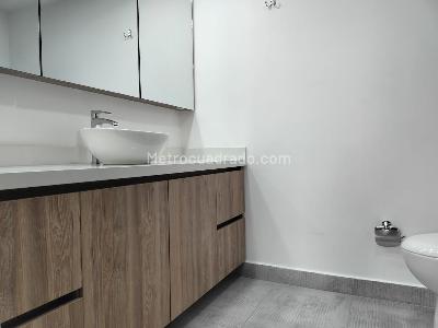 Apartamento de 3 alcobas en arriendo en Los Balsos, Medellín, 180 m² · foto 18 de 19