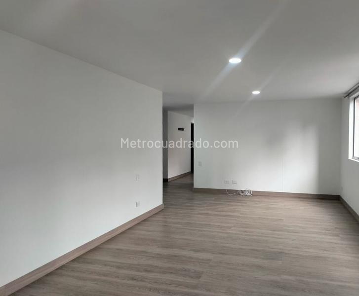 Apartamento de 3 Alcobas en El Poblado con 4 Baños - 5
