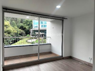 Apartamento de 3 alcobas en arriendo en Los Balsos, Medellín, 180 m² · foto 9 de 19