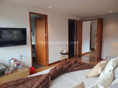 Apartamento de 3 alcobas en arriendo en El Poblado, Medellín, 133 m² · foto 10 de 18